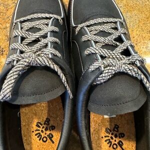 Nike Be Do Win sneakers